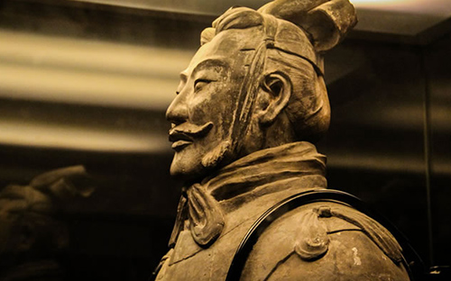 西安兵马俑博物馆，秦始皇陵，半坡遗址一日游